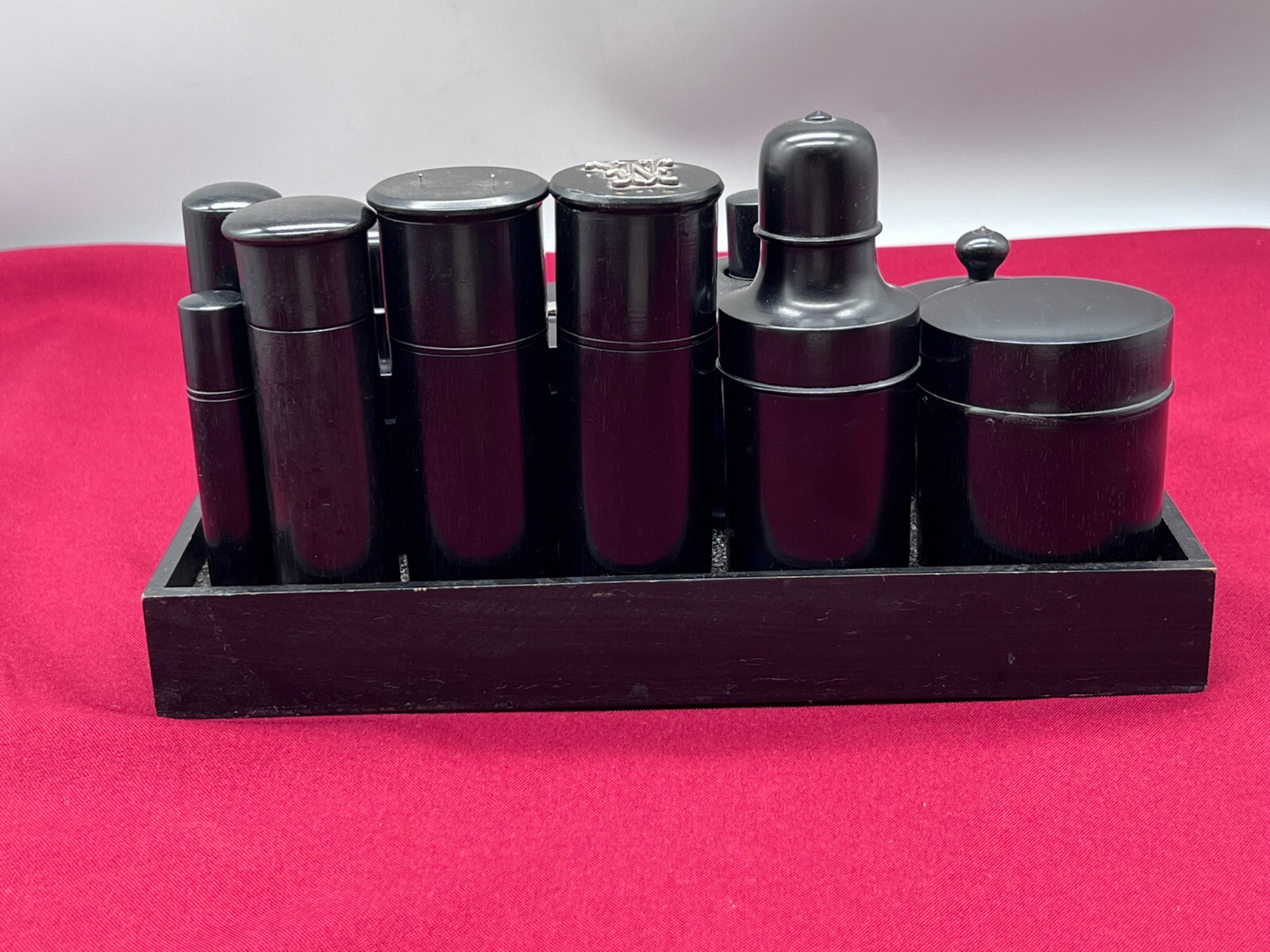 GROSSE SAMMLUNG TABATIEREN DOSEN AUS EBENHOLZ TEILS SILBER PLAKETTE MONOGRAMM – Bild 9