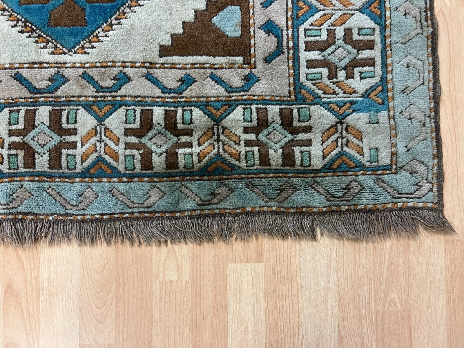 ALTER TEPPICH AUS WOLLE HANDGEKNÜPFT 140x193cm – Bild 10