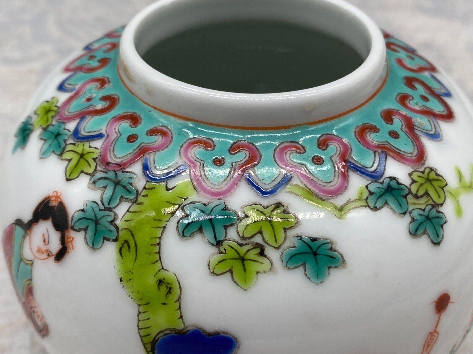 CHINA PORZELLAN KUGELVASE VASE PERSONEN DEKOR HANDBEMALT – Bild 9