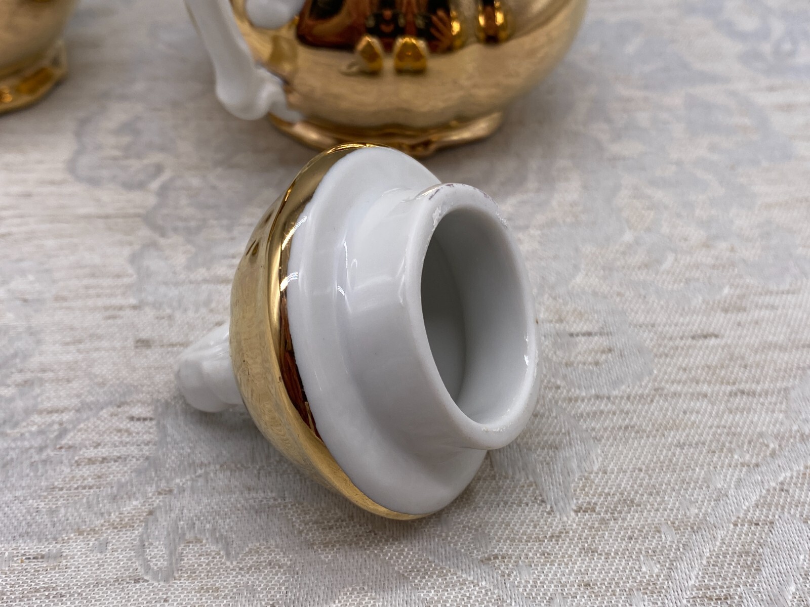 Mokkaservice Service aus Porzellan mit massiver Vergoldung – Bild 16