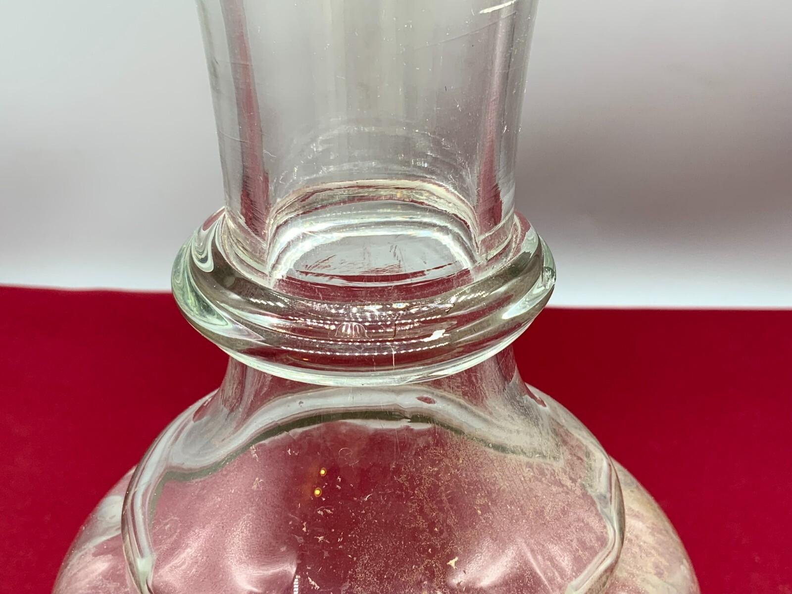 Große antike Flasche aus Glas, mundgeblasen. Ohne Chips, innen Ablagerungen, 2l. – Bild 11