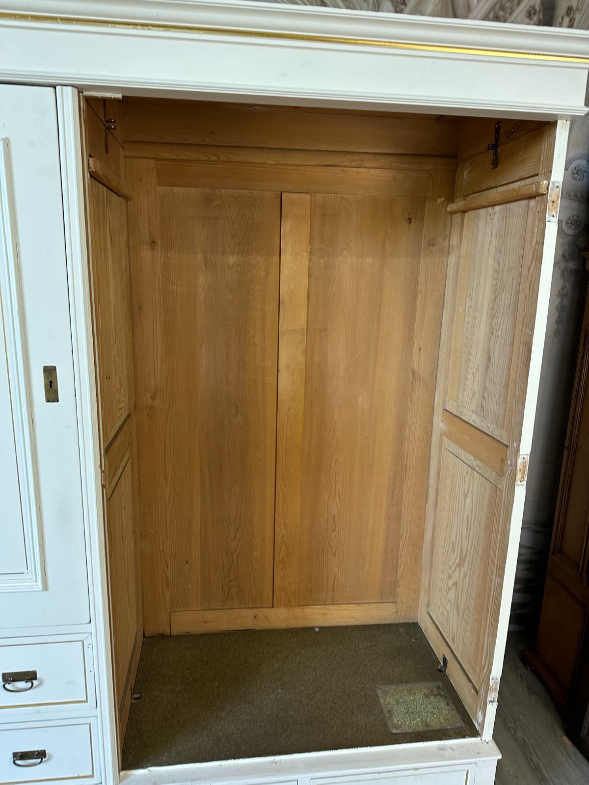 GROSSER ANTIKER KLEIDERSCHRANK SCHRANK UM 1920 LOUIS SEIZE STIL HOLZ – Bild 18