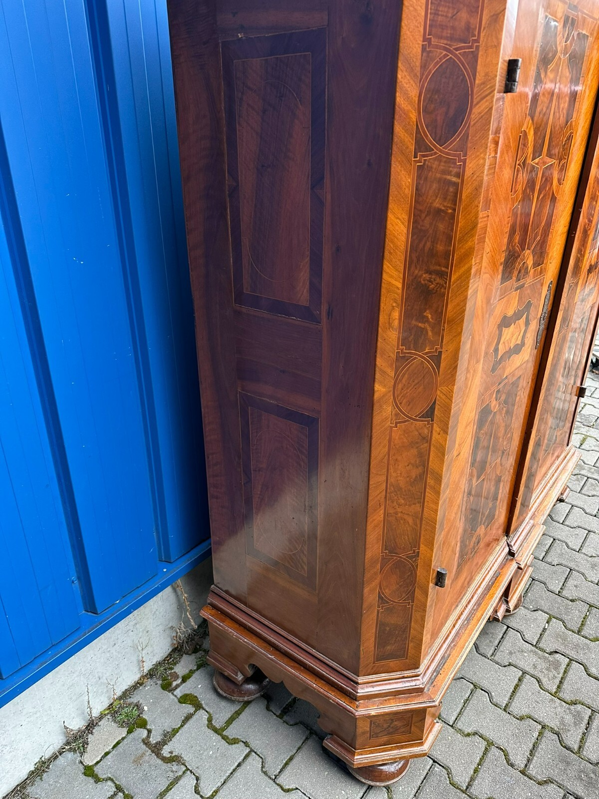 GROSSER BAROCKSCHRANK UM 1780 NUSSBAUM INTARSIEN KLEIDERSCHRANK BAROCK SCHRANK – Bild 5