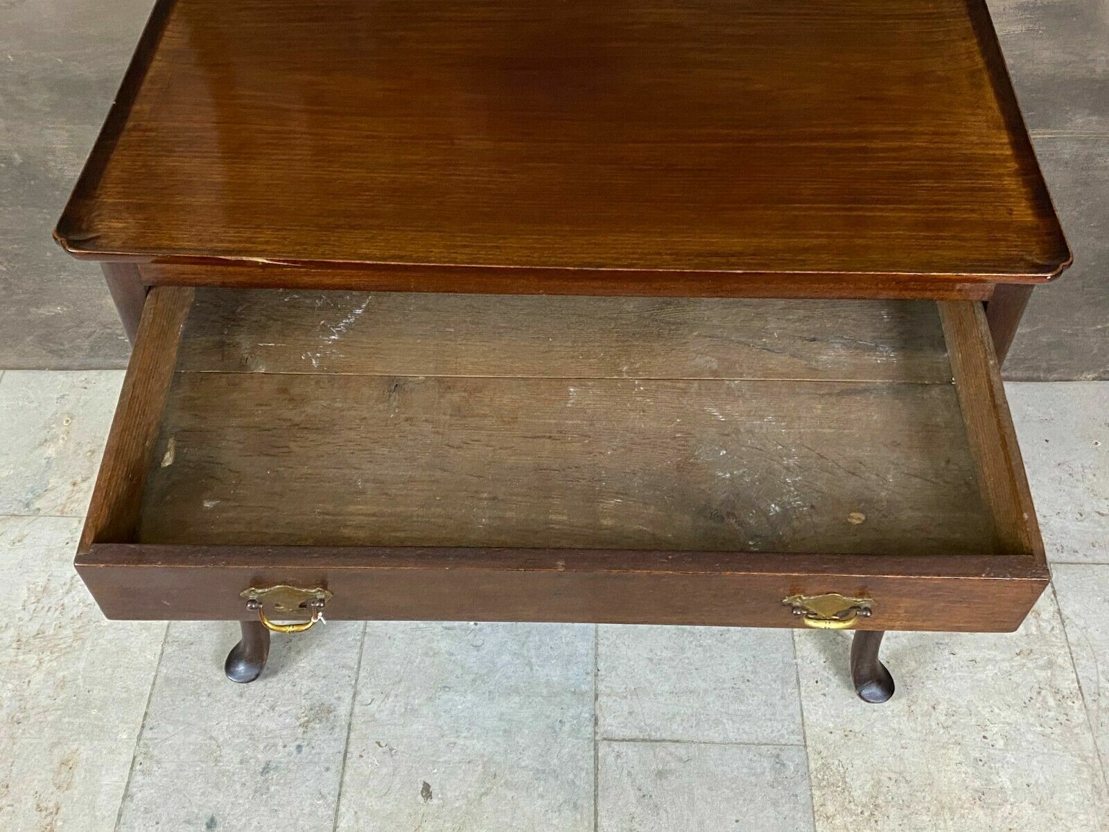 BEISTELLTISCH TEETISCH AUS MAHAGONI 19-TES JHDT ENGLAND ANTIKER TEE TISCH – Bild 6