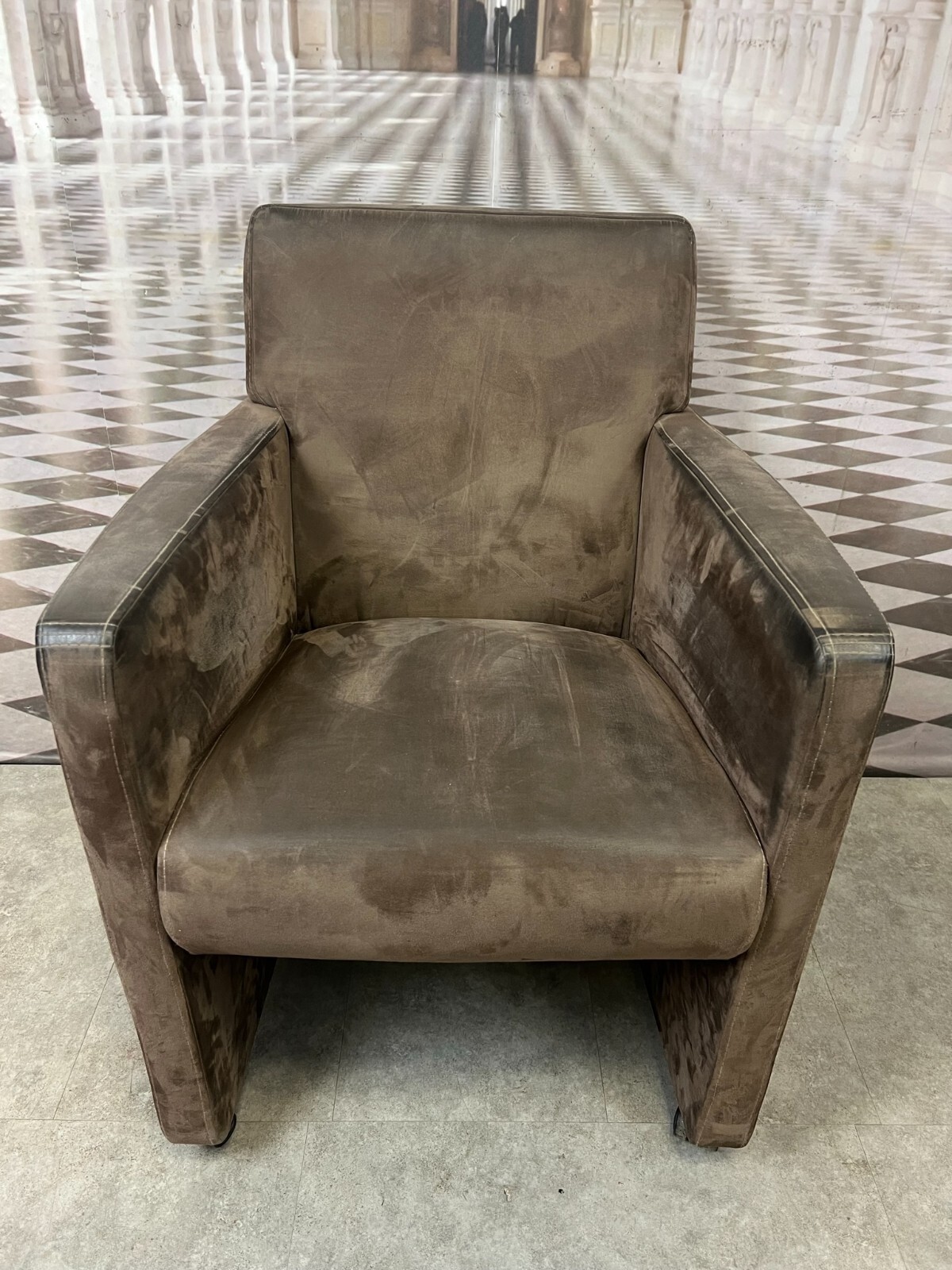 VINTAGE SESSEL AUS LEDER AUF ROLLEN CLUBSESSEL