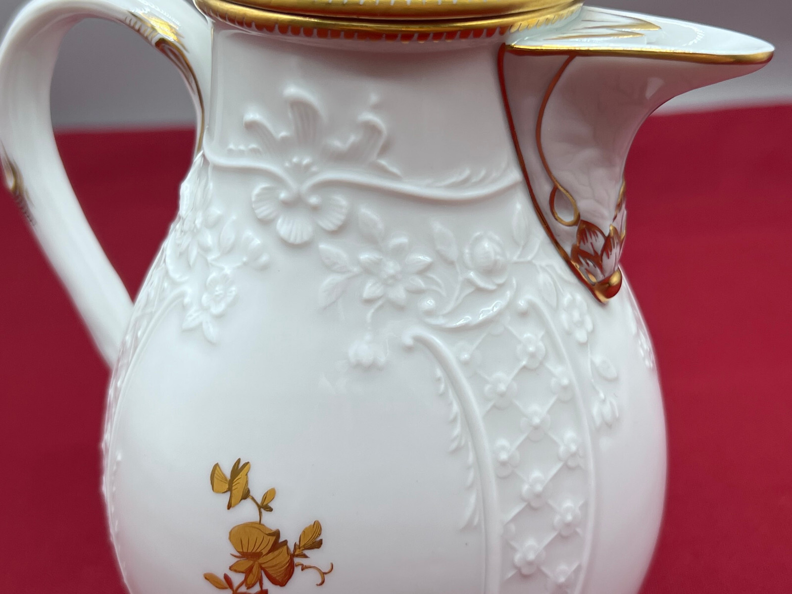 ANTIKE MOKKA KANNE AUS PORZELLAN MEISSEN NEUMARSEILLE GOLDBLUME GOLDZAHNKANTE – Bild 7