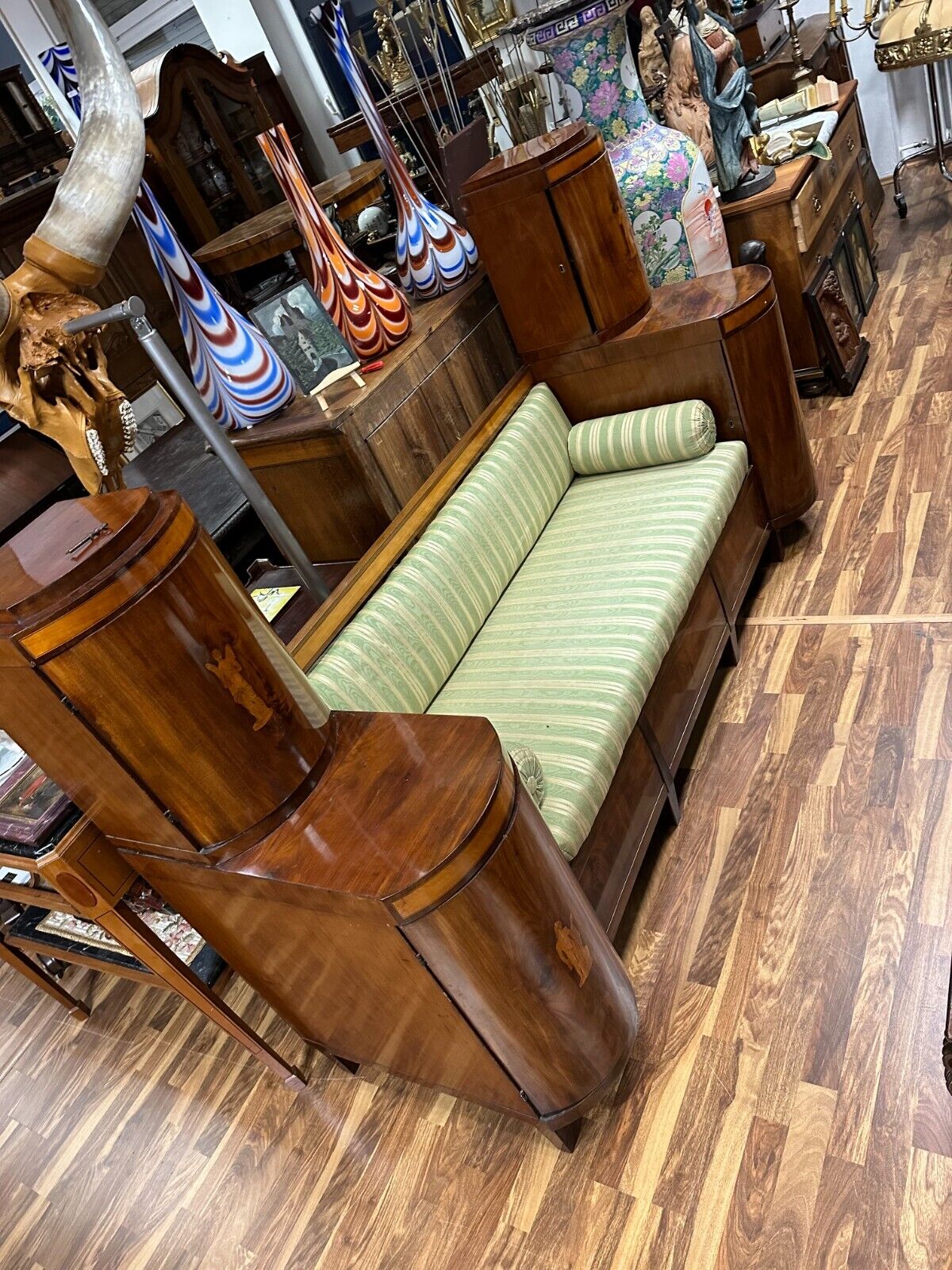 BIEDERMEIER SOFA KIRSCHBAUM FURNIER INTARSIEN ANTIK WIEN UM 1820 PRUNKSOFA – Bild 4