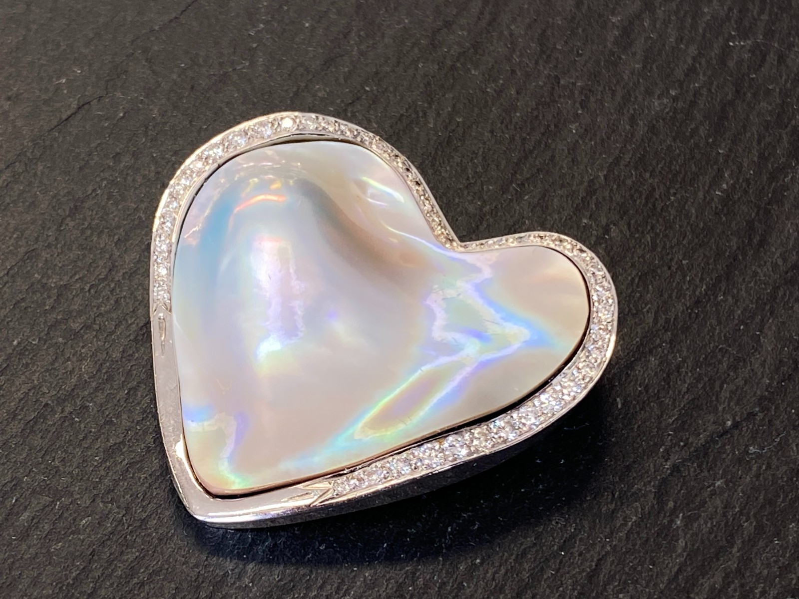 5200,- NINA GROSSE BROSCHE ANHÄNGER MABEPERLE WEISSGIOLD 18K DIAMANTEN 0,6ct