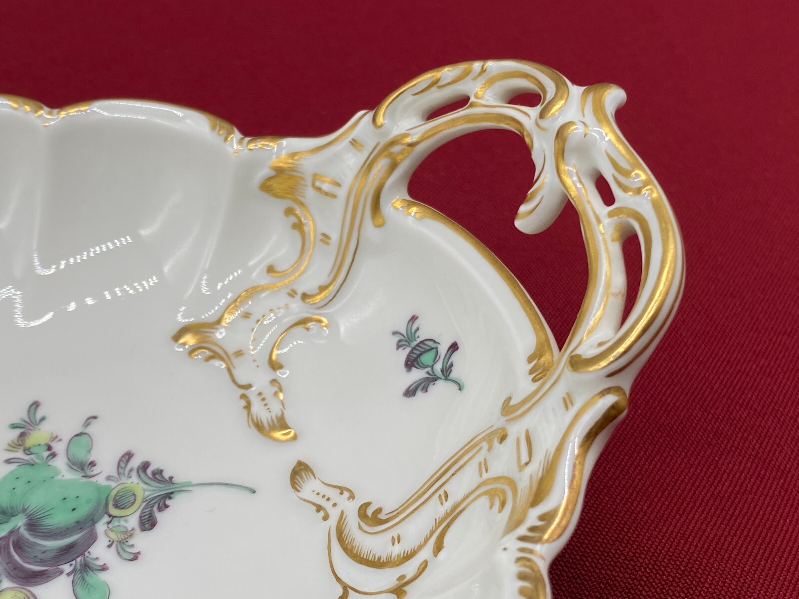 ROKOKO PORZELLAN SCHALE MIT HENKELN NYMPHENBURG TOP ZUSTAND HANDBEMALT – Bild 9