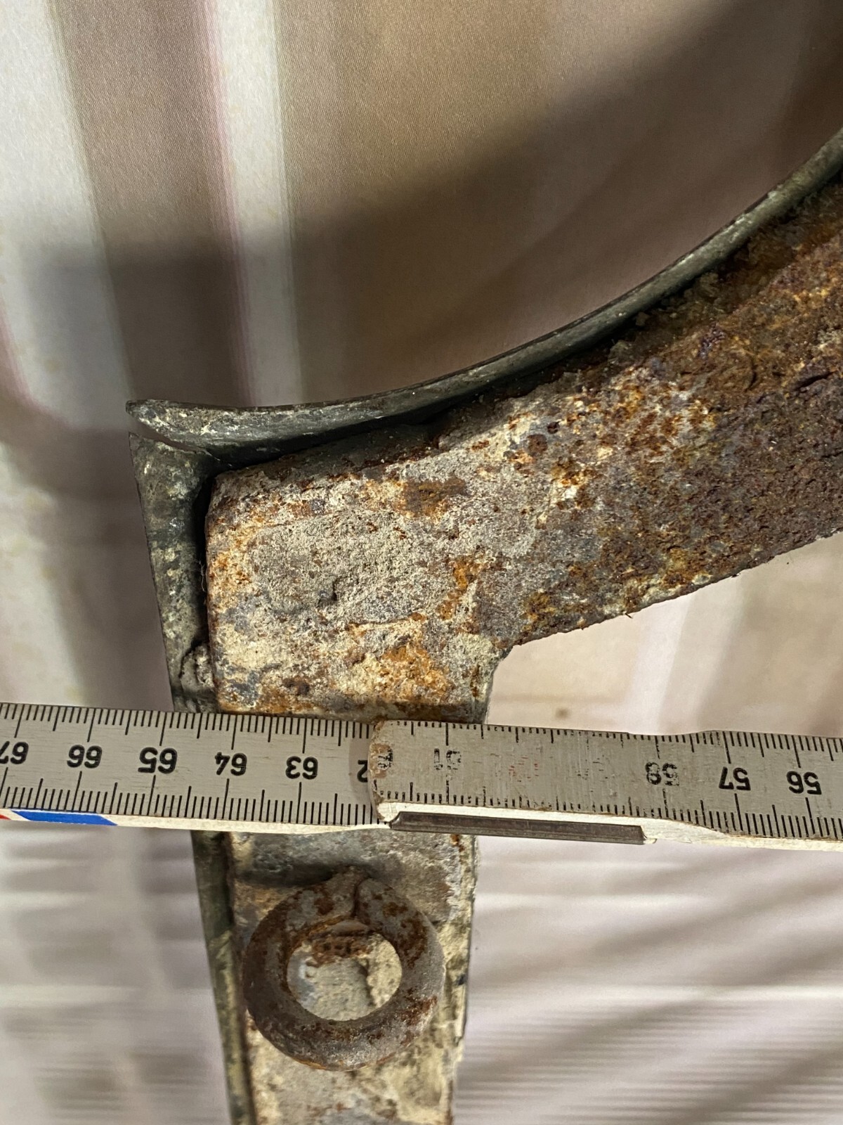 ANTIKE KAMIN ABDECKUNG FEUERSTELLE RAHMEN AUS EISEN UND MESSING HxB 118x65cm – Bild 11