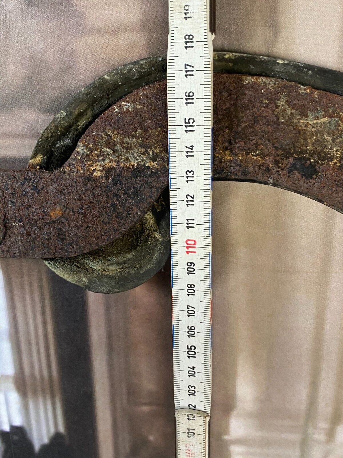 ANTIKE KAMIN ABDECKUNG FEUERSTELLE RAHMEN AUS EISEN UND MESSING HxB 118x65cm – Bild 10